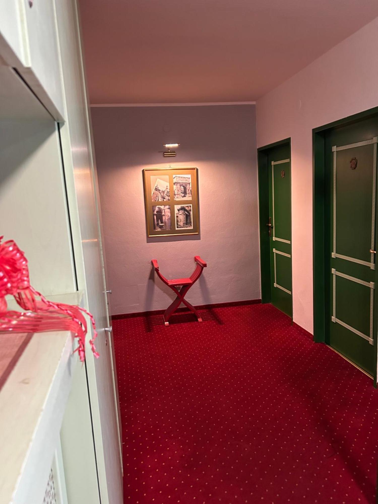 "Am Limes" Hotel Enns Exteriér fotografie